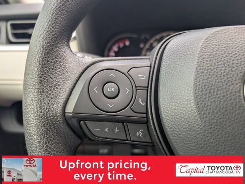 Used 2025 Toyota RAV4 XLE FWD image 17