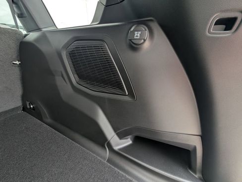 New 2026 Jeep Cherokee Overland image 43