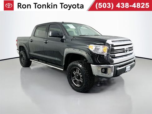 Used 2016 Toyota Tundra SR5 w/ SR5 Upgrade Package image 1