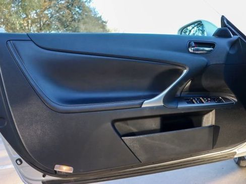 Used 2015 Lexus IS 250C w/ F-Sport Package w/as Tires image 18