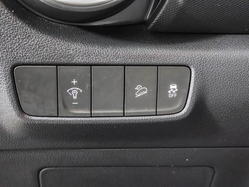 Used 2023 Hyundai Kona SEL image 23