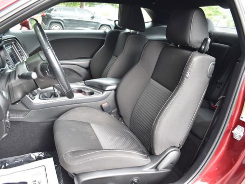 Used 2021 Dodge Challenger R/T image 25