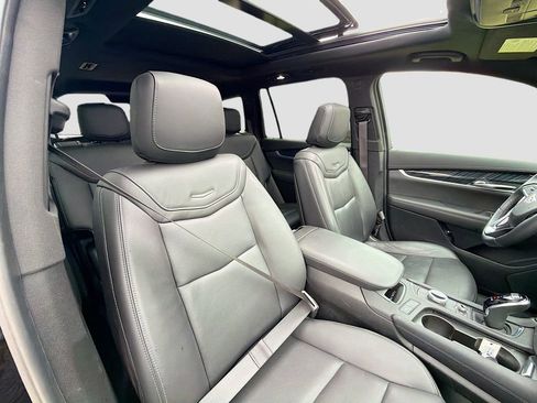 Used 2024 Cadillac XT6 Premium Luxury AWD/4WD image 30