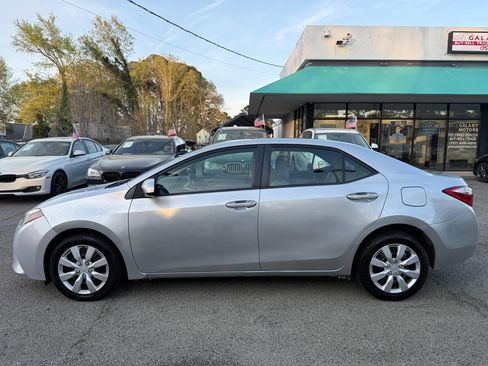 Used 2016 Toyota Corolla LE image 10
