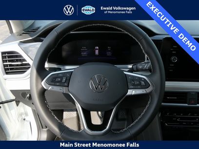 Certified 2025 Volkswagen Taos SE