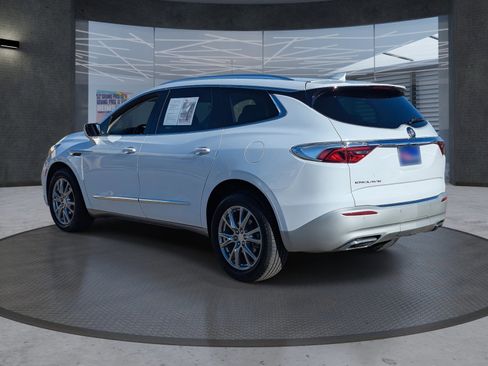 Used 2022 Buick Enclave Essence w/ Experience Buick Package image 4