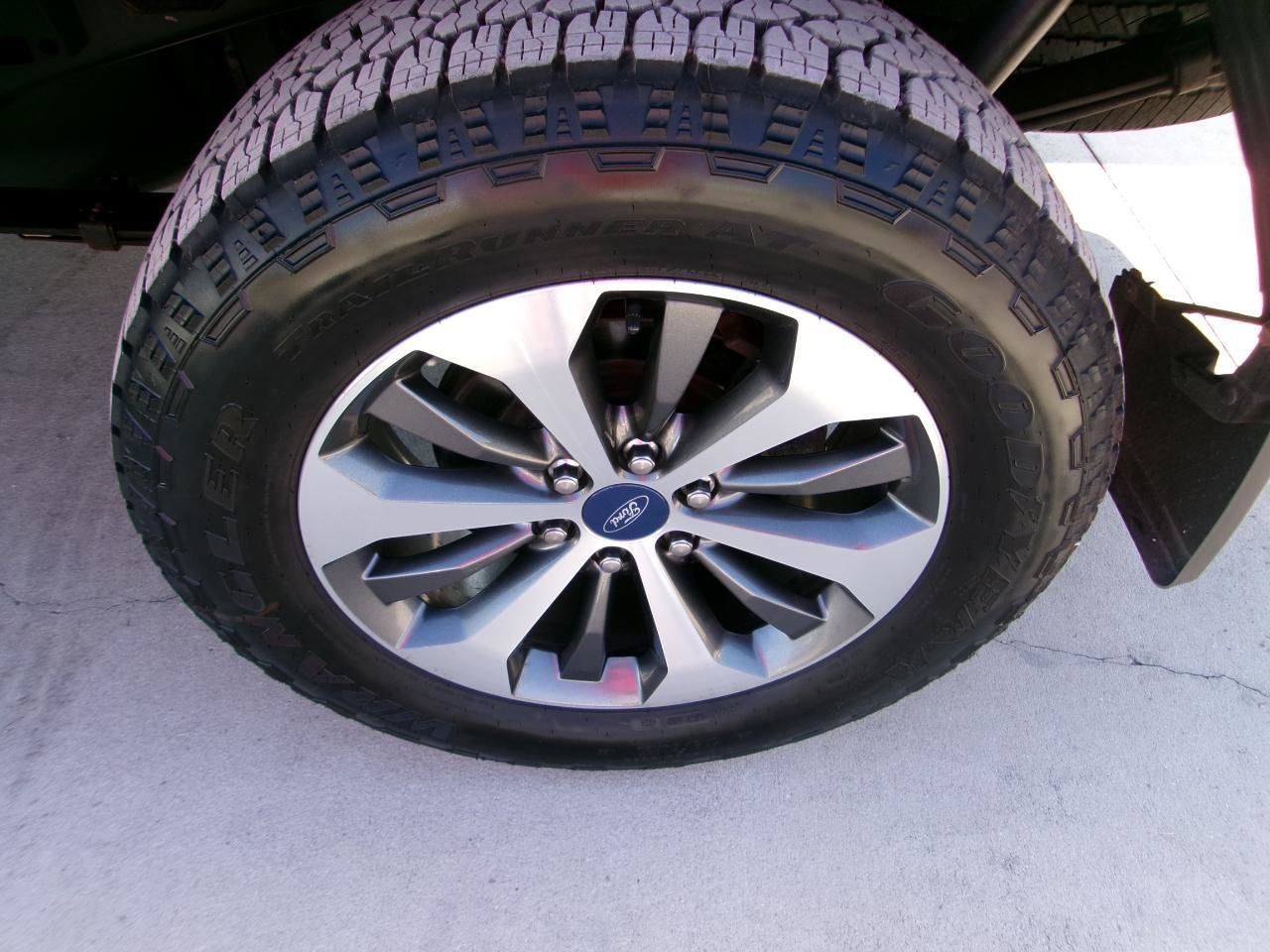 Used 2019 Ford F150 XL w/ Equipment Group 101A Mid AWD/4WD image 9