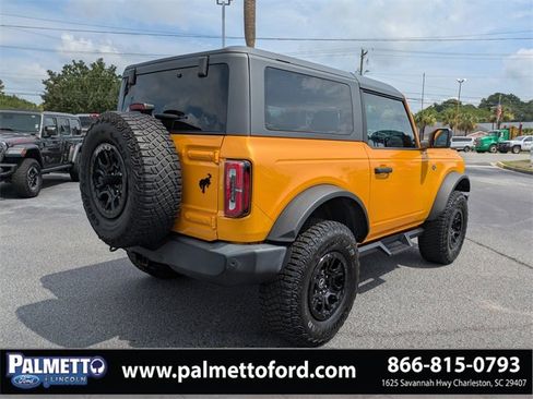 Used 2022 Ford Bronco Wildtrak image 4