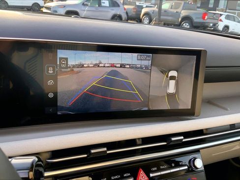 Used 2025 Hyundai Tucson Limited image 28