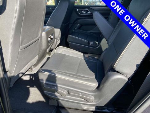 Used 2023 GMC Yukon SLT image 12