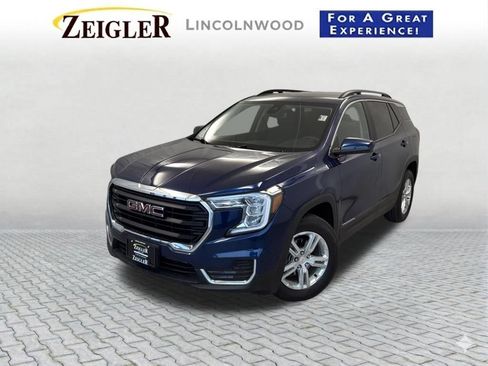 Used 2022 GMC Terrain SLE w/ Driver Convenience Package AWD/4WD image 2