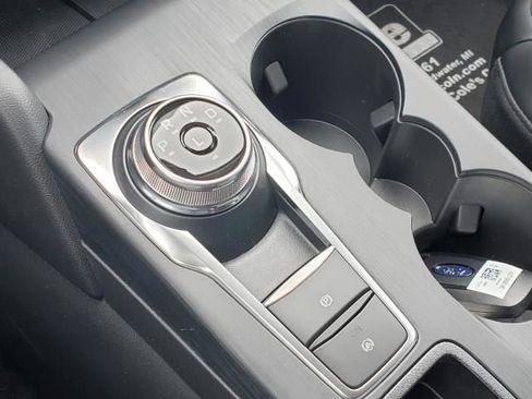 New 2024 Ford Escape SE image 26