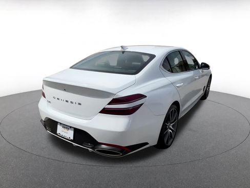 Used 2025 Genesis G70 2.5T image 15