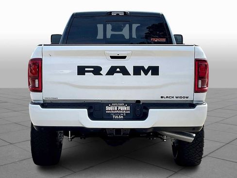 New 2025 RAM 2500 Laramie w/ Night Edition AWD/4WD image 4