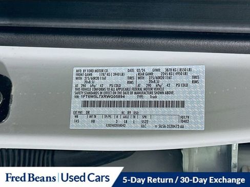 Used 2024 Ford F150 Lightning Lariat image 33