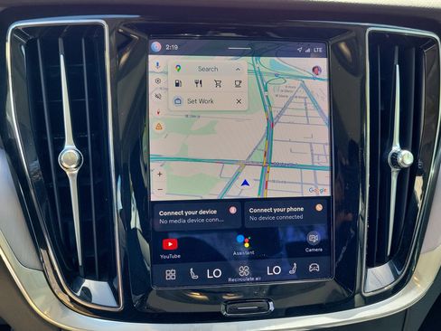 Used 2024 Volvo S60 B5 Core image 28