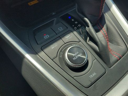 Used 2024 Toyota RAV4 XSE image 19