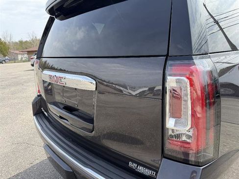 Used 2016 GMC Yukon Denali AWD/4WD image 20