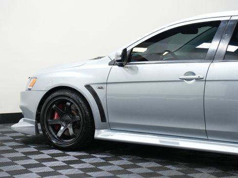 Used 2015 Mitsubishi Lancer Evolution GSR image 19