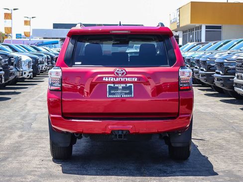 Used 2024 Toyota 4Runner SR5 RWD image 5