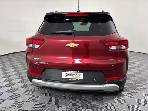 Used 2024 Chevrolet TrailBlazer LT w/ Convenience Package AWD/4WD image 7