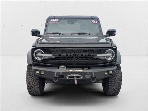 Used 2021 Ford Bronco Wildtrak image 2