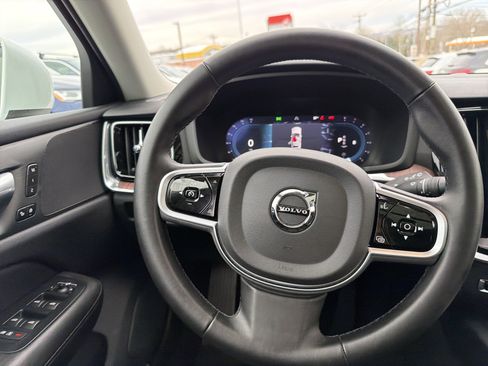 Certified 2025 Volvo V60 B5 Cross Country Plus AWD/4WD image 7