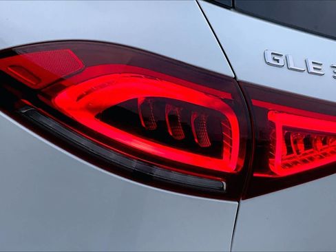 Used 2021 Mercedes-Benz GLE 350 image 30