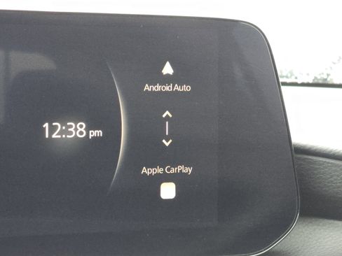 Used 2024 MAZDA MAZDA3 Hatchback w/Premium Plus Pkg image 11