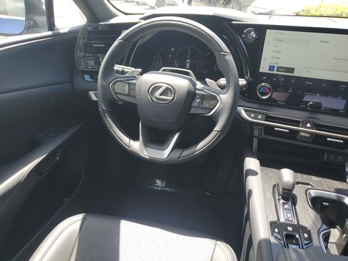 Used 2024 Lexus RX 350 Premium Plus w/ Convenience Package FWD image 17