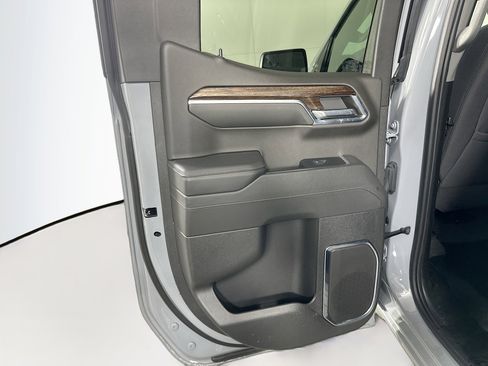 Used 2024 GMC Sierra 1500 Elevation image 24