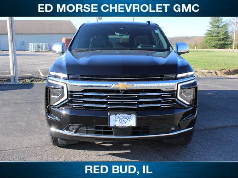 Used 2026 Chevrolet Suburban Premier image 3