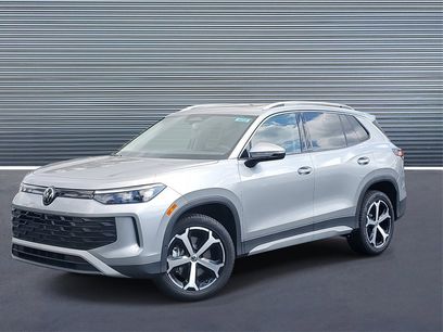 New 2026 Volkswagen Tiguan SE