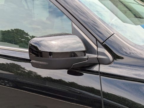 Certified 2023 Honda Pilot Touring image 17