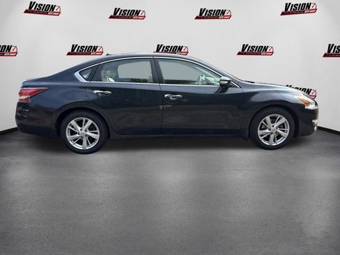 Used 2015 Nissan Altima 2.5 SV w/ Convenience Package FWD image 4