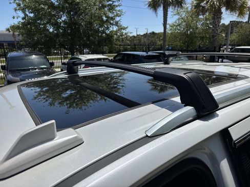 Used 2022 GMC Yukon Denali AWD/4WD image 35