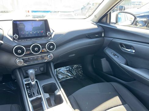 Used 2025 Nissan Sentra SV FWD image 33
