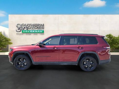 Used 2022 Jeep Grand Cherokee L Limited w/ Luxury Tech Group II RWD image 2