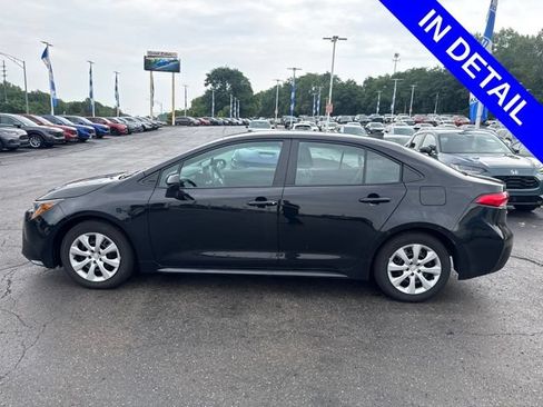 Used 2026 Toyota Corolla LE FWD image 7