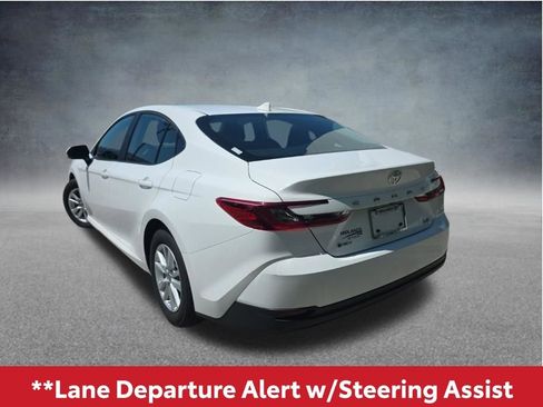 Used 2026 Toyota Camry LE FWD image 9