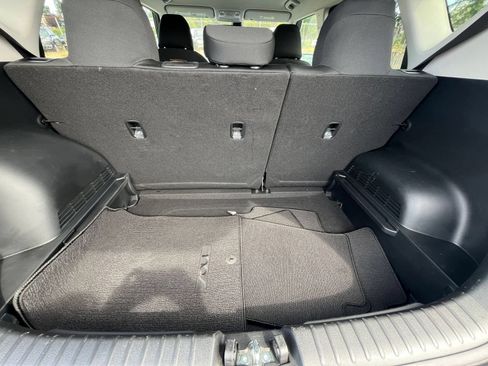 Used 2025 Kia Soul LX w/ LX Technology Package FWD image 31