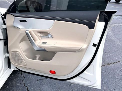 Certified 2022 Mercedes-Benz CLA 250 image 22
