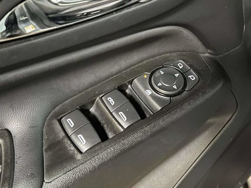 Used 2024 Chevrolet Equinox LT w/ LPO, Floor Liner Package FWD image 13