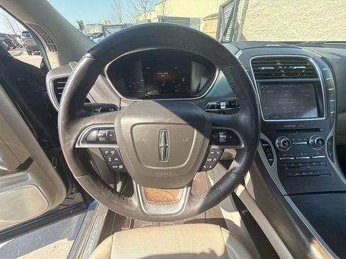 Used 2020 Lincoln Nautilus Reserve w/ Equipment Group 202A image 14