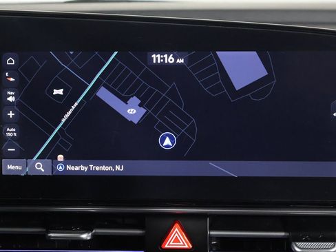 Certified 2024 Hyundai Elantra SEL image 37