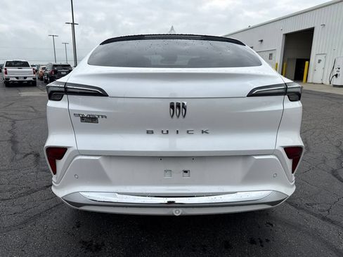Used 2025 Buick Envista Avenir FWD image 8