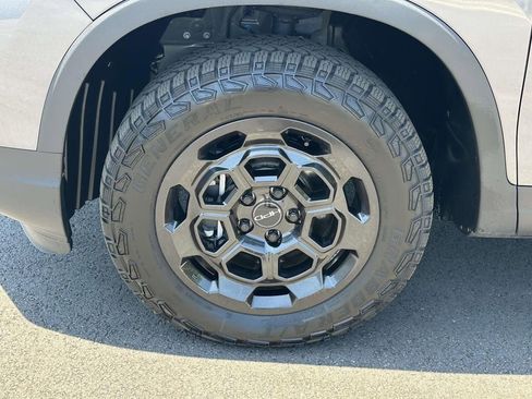 Certified 2025 Honda Ridgeline TrailSport+ image 29