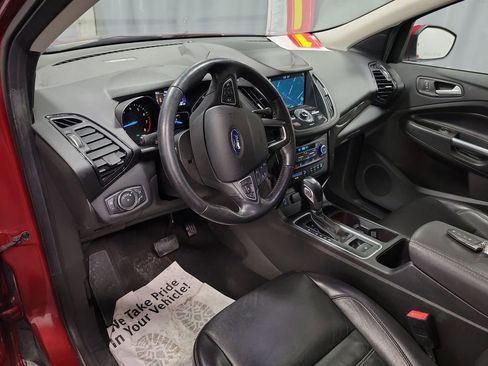 Used 2019 Ford Escape Titanium image 15