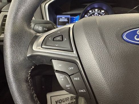 Used 2020 Ford Fusion SE w/ Equipment Group 151A FWD image 23