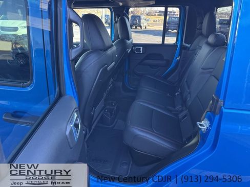 New 2026 Jeep Gladiator Rubicon image 15